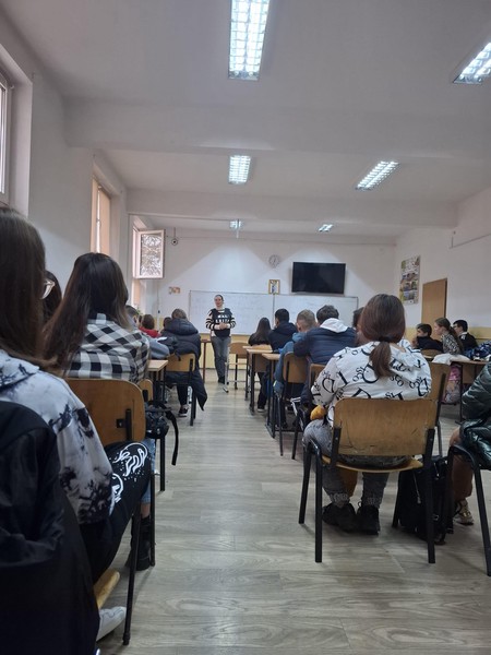 Specialiştii Centrului de Prevenire, Evaluare și Consiliere Antidrog Constanța au desfășurat activități de informare, educare și conștientizare