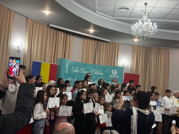 Concursul Tradițional de Recitare a Poeziilor în Limba Turcă