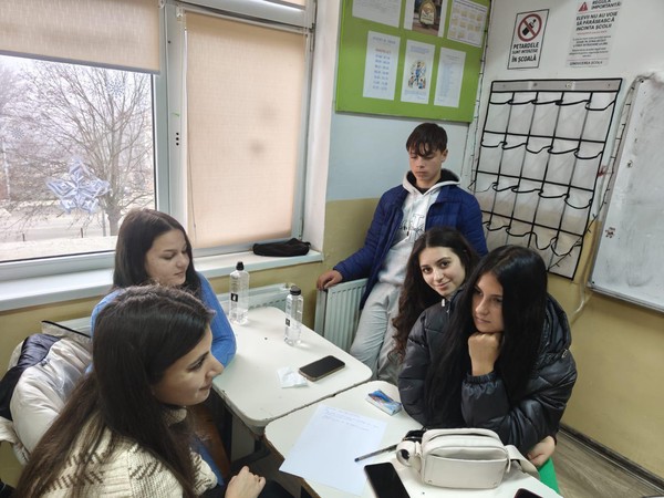 Dezvoltarea Proiectelor și Implementarea Schimbării